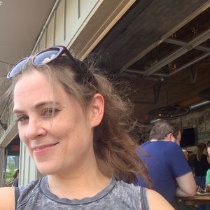 Meet your Posher, Leighanne